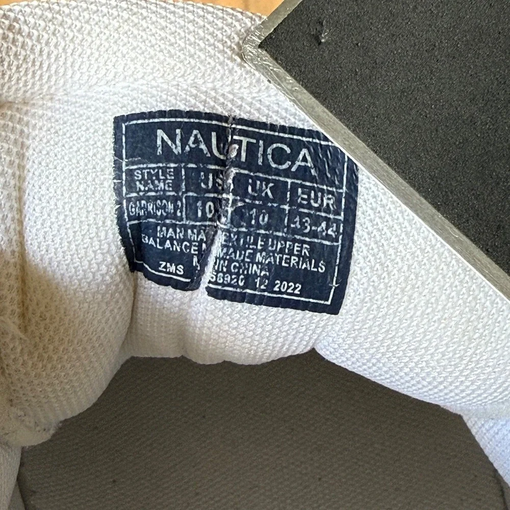 Nautica Garrison 2 Men's Size 10 Sneakers White Navy NMSB920‎